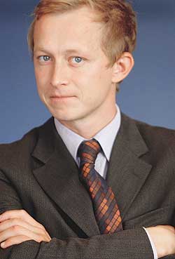 
				Predsednik Modre zavarovalnice Borut Jamnik. (Foto: Posnetek zaslona- Finance)			