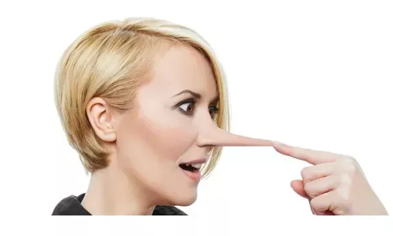 Vodja Specializiranega državnega tožilstva Darja Šlibar LAŽE! 