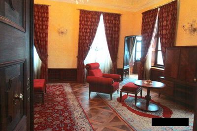 spalnica-za-kardinala-1