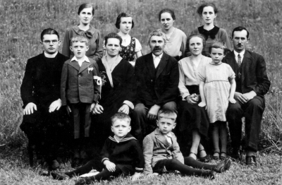 Župnik Geoheli (levo), foto: Zaveza.