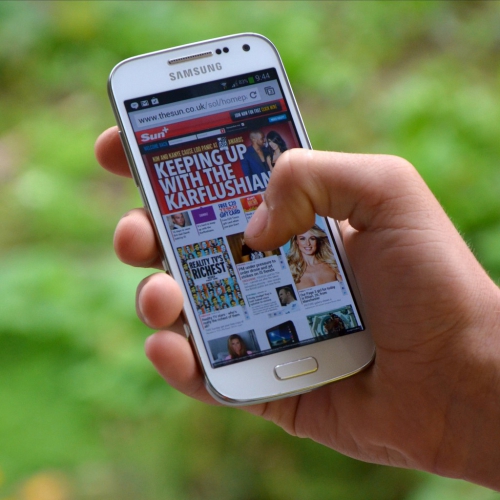 Mobilni telefon Foto: Aleš Čerin Mobilni telefon Foto: Aleš Čerin