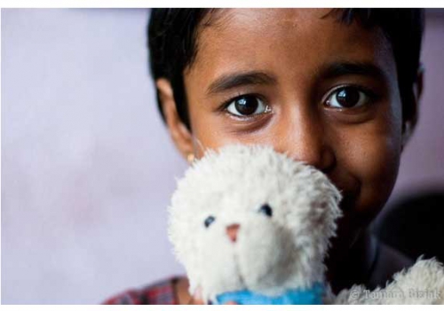 PIALI ASHAL ALO &ndash; Ohranimo Slovenijo, pomagajmo Indiji