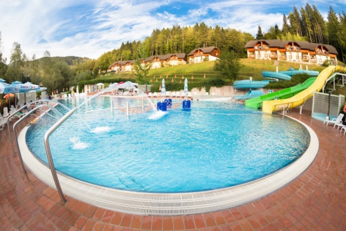 
				TERME SNOVIK<br>
Snovik 7<br>
1219 Laze v Tuhinju<br>
E: info@terme-snovik.si <br>
080 81 23<br>
Recepcija (7:00 - 22:00) 			