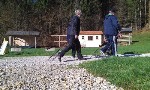 
				TERME SNOVIK<br>
Snovik 7<br>
1219 Laze v Tuhinju<br>
E: info@terme-snovik.si <br>
080 81 23<br>
Recepcija (7:00 - 22:00) 			