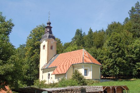 
				Podružnična cerkev sv. &Scaron;tefana v Utiku			