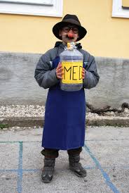 Rezultat iskanja slik za čebelar