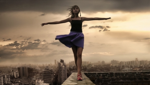 
				dekle, veter, oblaki = nihalo			