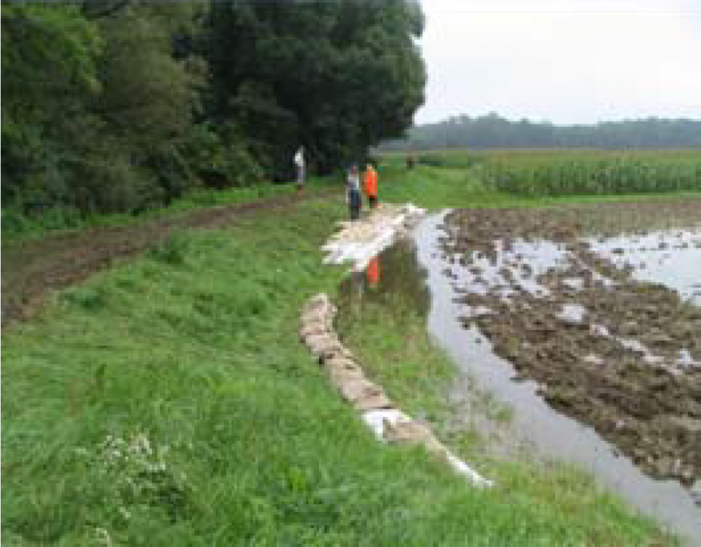 				Fotografija 20: Mura pri Vučji vasi - pronicanje			