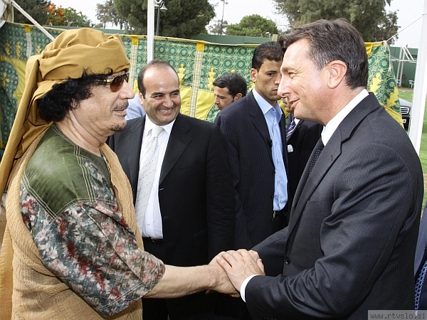 Kazenska prijava nekdanjega predsednika Vlade RS, g. Boruta Pahorja in javni poziv poslankam in poslancem Državnega zbora