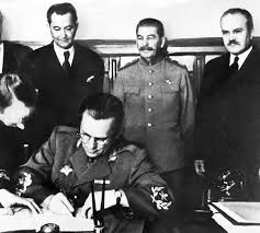 Stalin Sovjetsko zvezo s terorjem pripeljal na položaj svetovne velesile