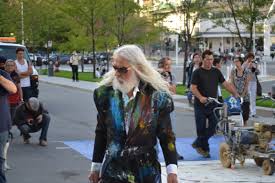 File:Armand Vaillancourt - Performance publique Montr&eacute;al - 07.jpg -  Wikimedia Commons