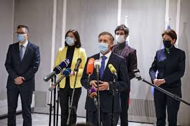 Erjavec zatrjuje, da bo v drugo vztrajal do konca - Primorske novice