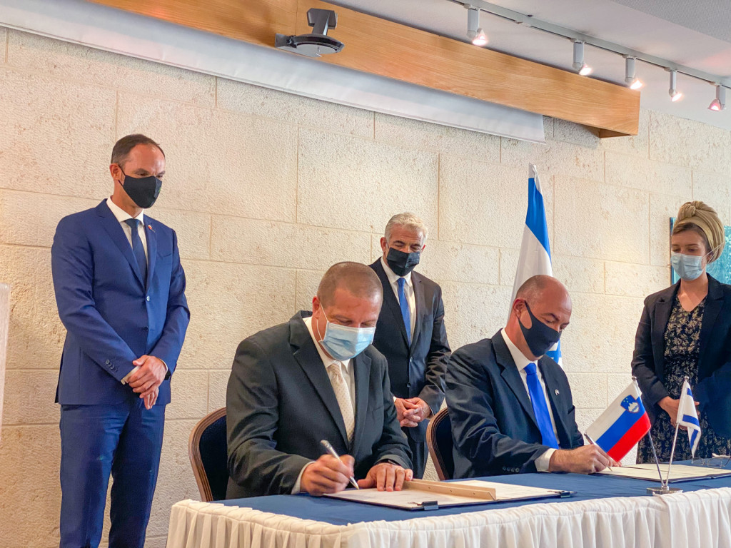 				Podpis Memorandum o sodelovanju na področju kibernetske varnosti.			