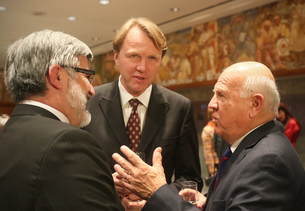 				Slovenska zmagovita vojska je bila vse od začetka tarča levičarske opozicije			