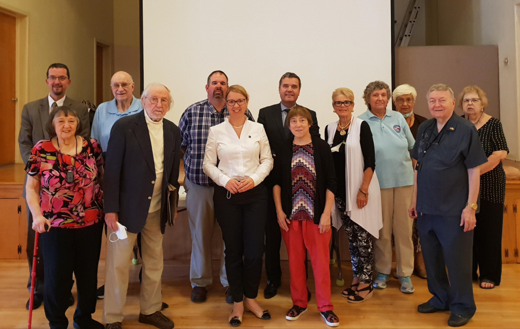 				Ministrica dr. Jaklitscheva v družbi prekmurskih rojakov v Betlehemu			