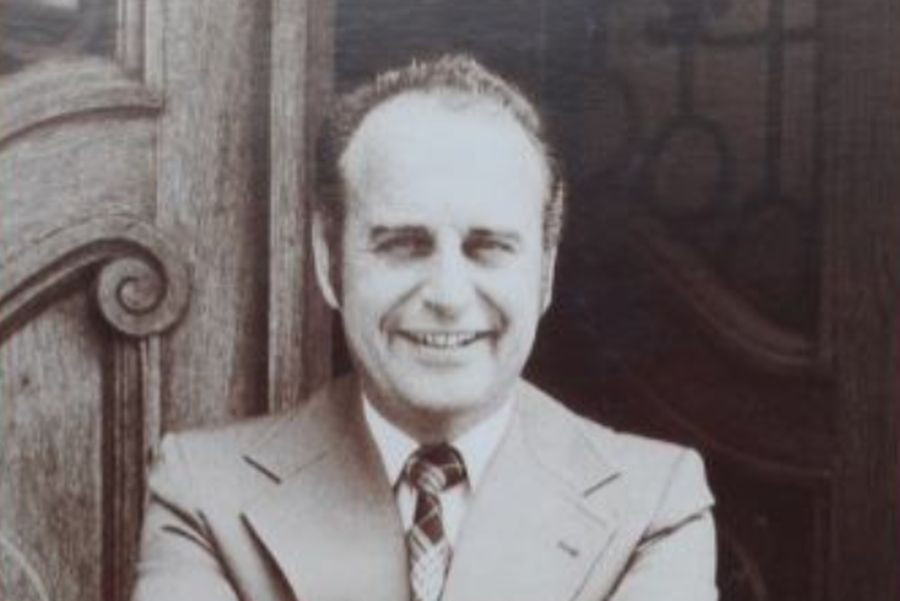 				Jezikovnim razpravam in razmeram v ostankih Jugoslavije na rob se je z aforizmom oglasil Žarko Petan: &raquo;V Jugoslaviji bo mirno, ko bodo Srbi govorili hrva&scaron;ko, Hrvati srbsko, Slovenci pa srbohrva&scaron;ko.&laquo; | Avtor UKOM			