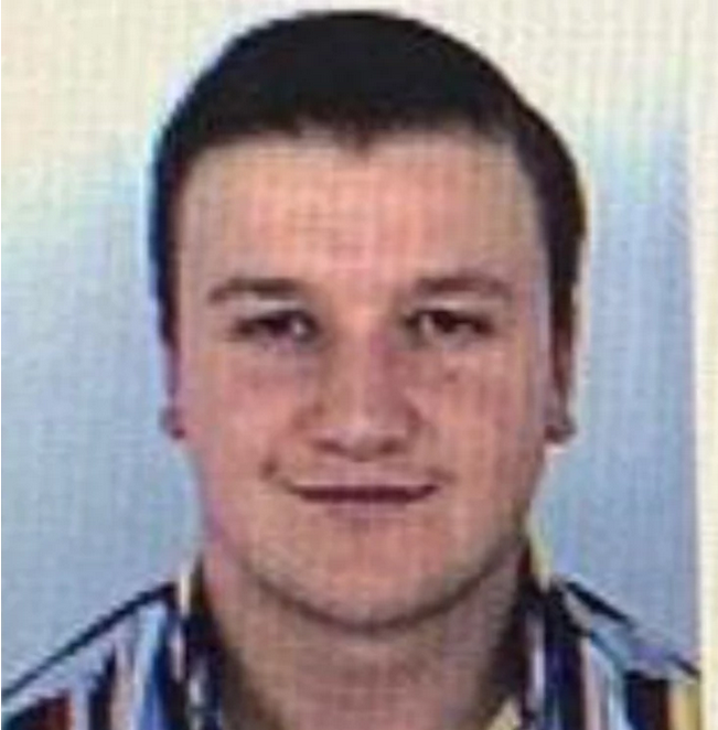 				Glavni &scaron;ef vseh &scaron;efov Balkanskega Kartela Edin Gačanin, imenovan Tito, pa je &scaron;e vedno na 