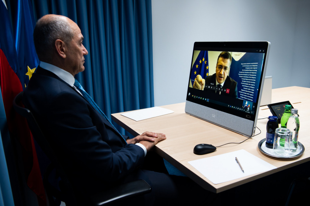 				Predsednik vlade Janez Jan&scaron;a na plenarnem zasedanju Evropskega odbora regij | Avtor KPV			