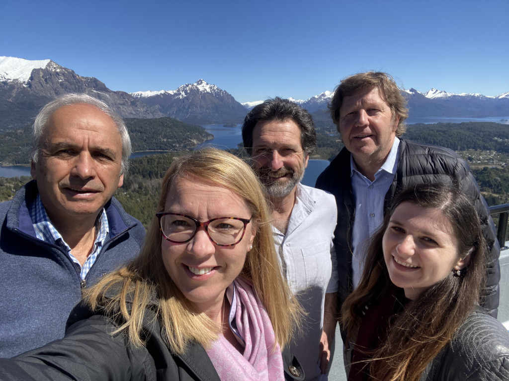 				Matjaž Jerman, Helena Jaklitsch, Robert A. Eiletz, Milan Magister, v ozadju 