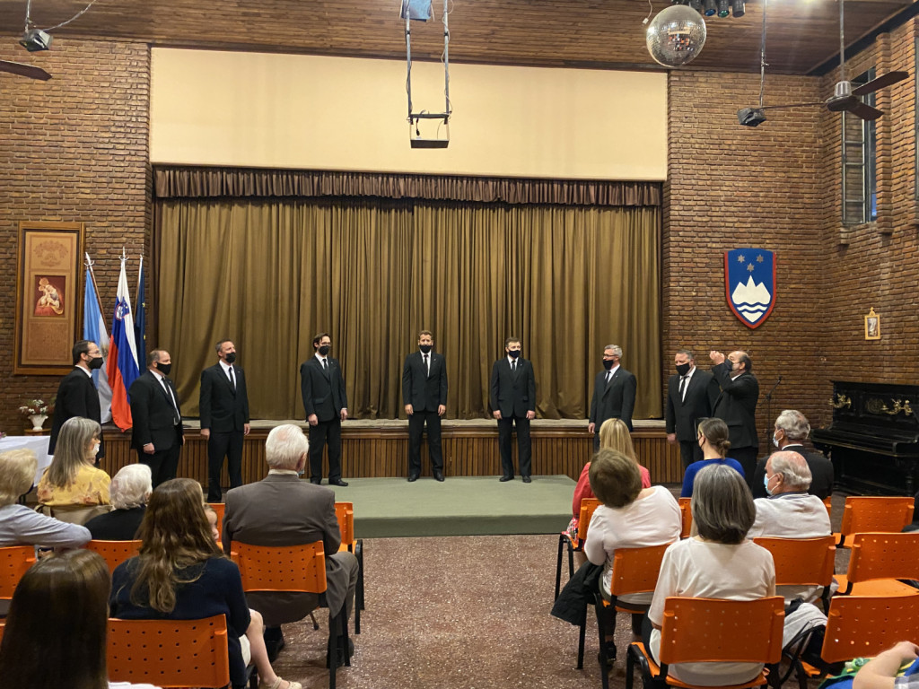 				Slovenski-Mendo&scaron;ki oktet			