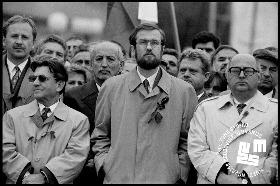 				Vitodrag Pukl in Lojze Peterle, foto Tone Stojko			