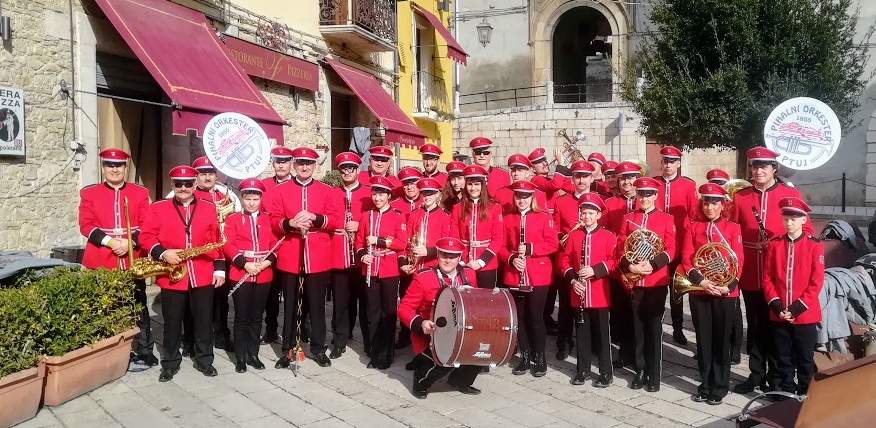 
				Pihalni orkester Ptuj pred otvoritveno slovesnostjo			