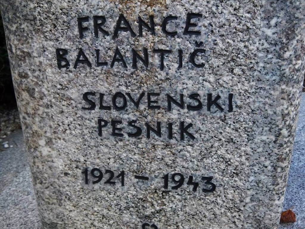 				France Balantič prepovedan, a bran<br>Februarja 1942 je pripravil rokopisno zbirko Muževna sem steblika, ki jo je založba Katoli&scaron;ka knjigarna na predlog dr. Tineta Debeljaka sprejela, a pesnik njenega izida ni dočakal. Ko je po njegovi ognjeni smrti Debeljak zbral celotno njegovo pesni&scaron;ko zapu&scaron;čino in jo leta 1944 izdal pod naslovom V ognju groze plapolam, se je zdelo, da je pesnik re&scaron;en za slovensko literaturo, pa se je zgodilo drugače. Julija 1945 je takratno ministrstvo za prosveto, ki ga je vodil dr. Ferdo Kozak, izdalo seznam pri nas po vojni prepovedanih knjig, na katerem se je zna&scaron;el tudi Balantič. Bil je izključen iz javnosti, izločen iz knjižnic in o njem ni bilo mogoče pisati, zlasti ne objavljati njegovih pesmi.			