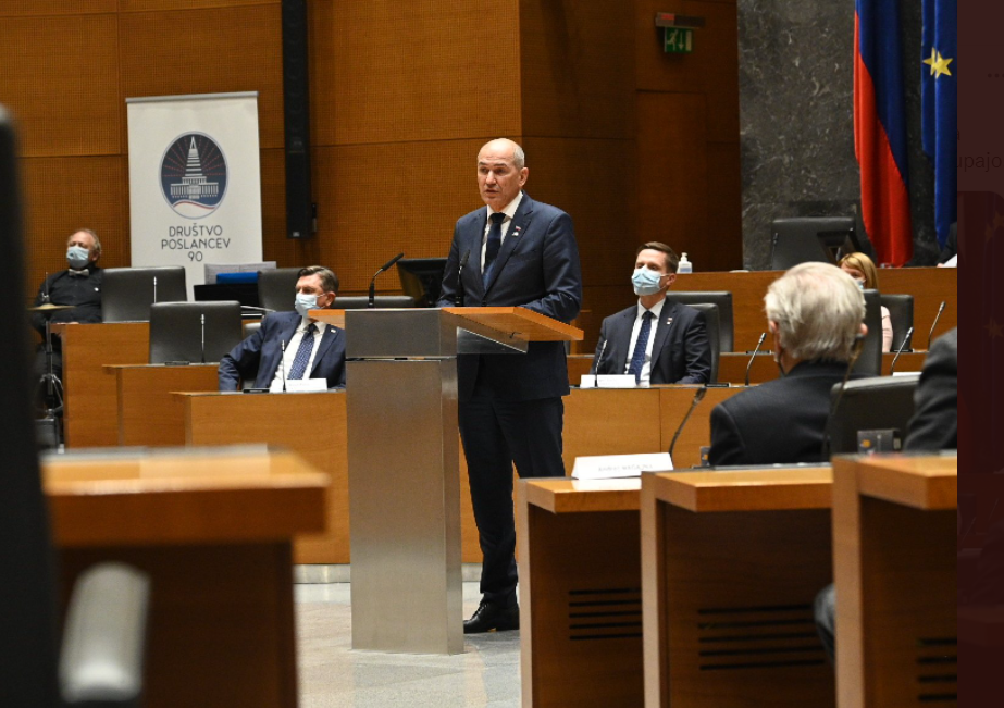 				Jan&scaron;a v nagovoru: Slovenija je po 30 letih sposobna država z ugledom v svetu			