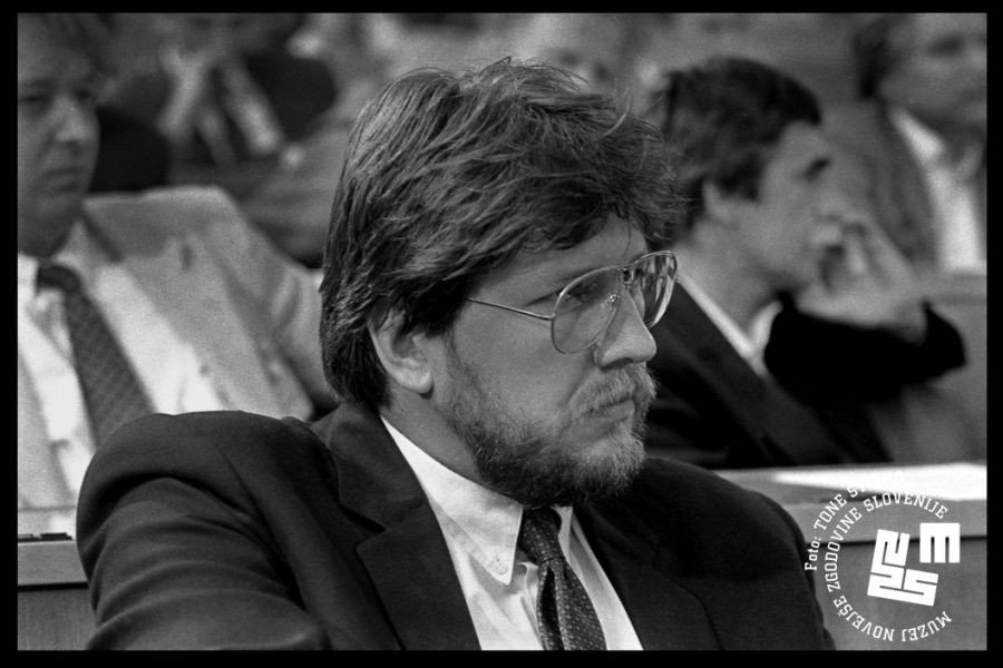 				Igor Bavčar | Avtor Tone Stojko, hrani: Muzej novej&scaron;e zgodovine Slovenije			