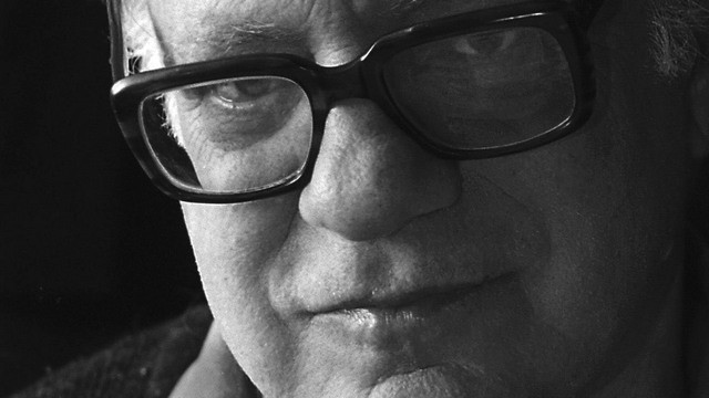 
				Tine Debeljak, slovenski pesnik, publicist in urednik			