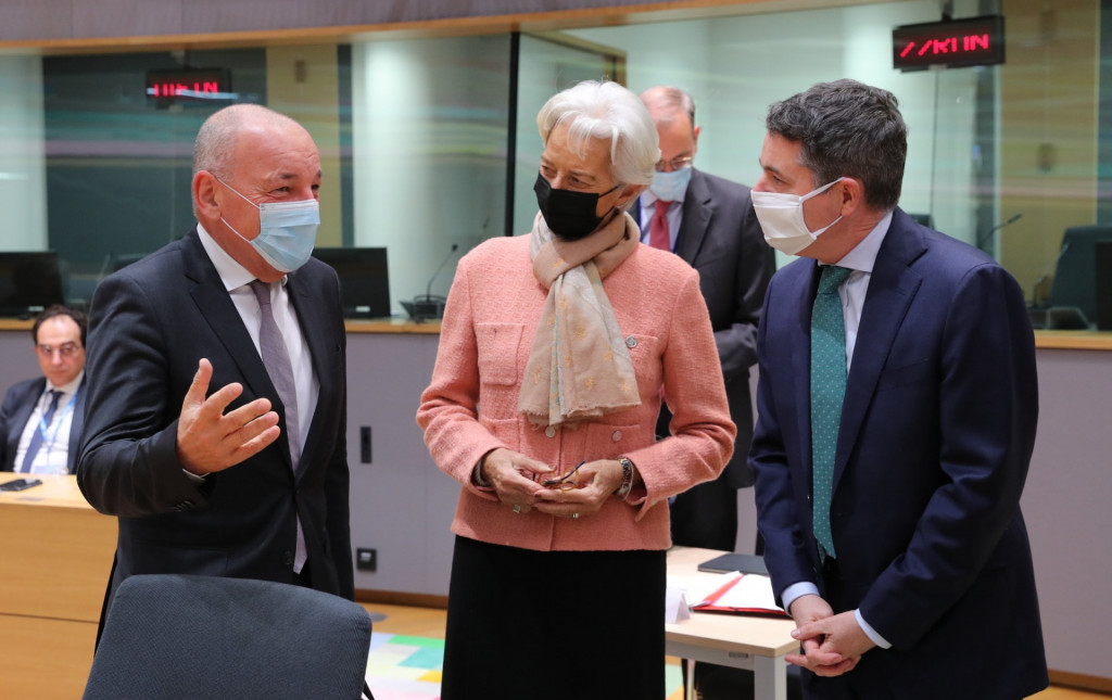 				Minister Andrej &Scaron;ircelj, Christina Legarde, predsednica Evropske centralne banke in predsednik Evroskupine Paschal Donohoe, foto UKOM			