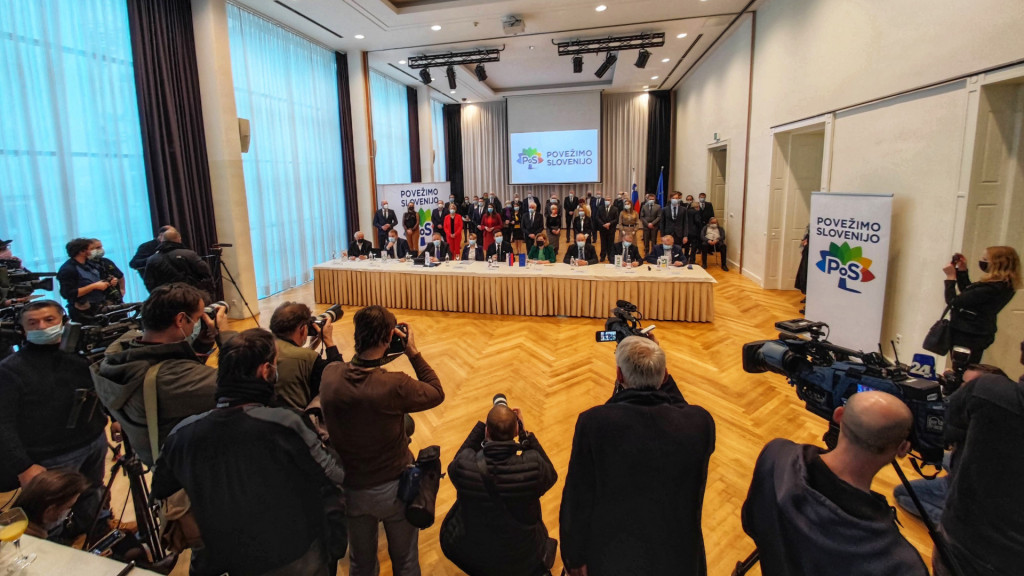 				Gibanje Povežimo Slovenijo 			