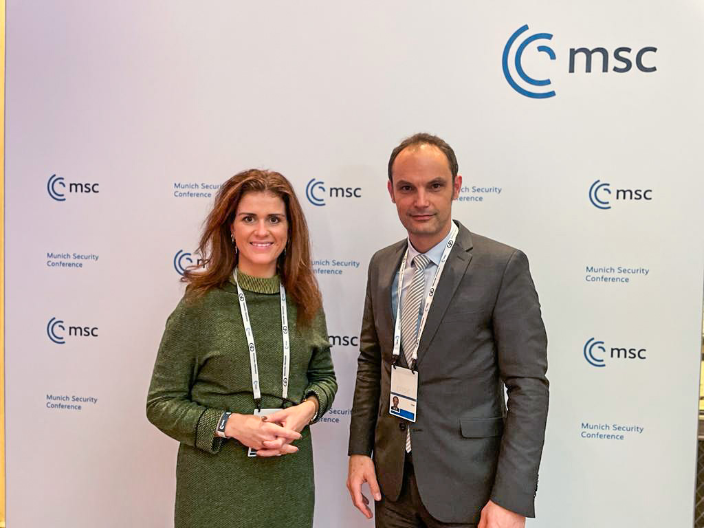 				Minister dr. Logar z zunanjo ministrico Islandije Gylfad&oacute;ttir | Avtor Ministrstvo za zunanje zadeve			