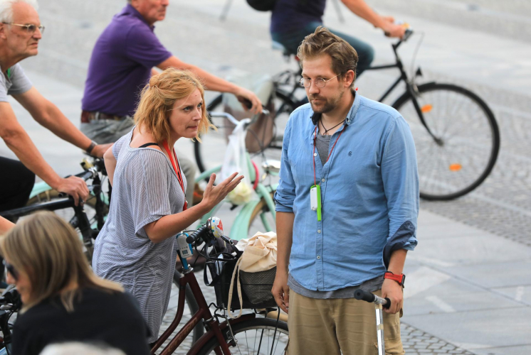 Protestna ljudska skup&scaron;čina vlado znova pozvala k odstopu, Tea Jarc stanje v državi primerjala z državljansko vojno