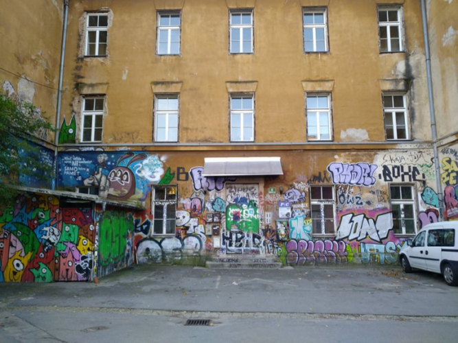 O poteh in stranpoteh slovenske kulture: Metelkova 6 | Mirovni in&scaron;titut &ndash; In&scaron;titut za sodobne družbene in politične &scaron;tudije