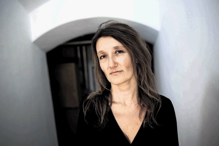 Mojca Pajnik - New Neighbours