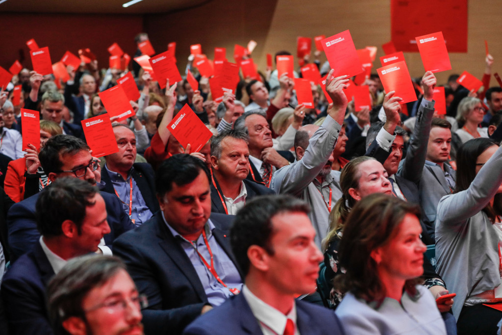
				Ali bodo Socialni demokrati po zgodovinskem in političnem katastrofalnem porazu spoznali, da je čas, da se uprejo politiki vzporednega mehanizma? (Foto: STA)			