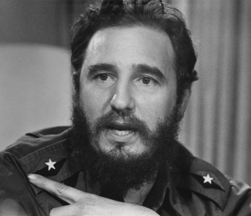 FIDEL CASTRO OČE MACRONA IN TRUDEAJA