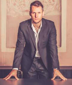 
				Jure Krajnc. (Foto: Posnetek zaslona- Osebni arhiv, Parada plesa)			