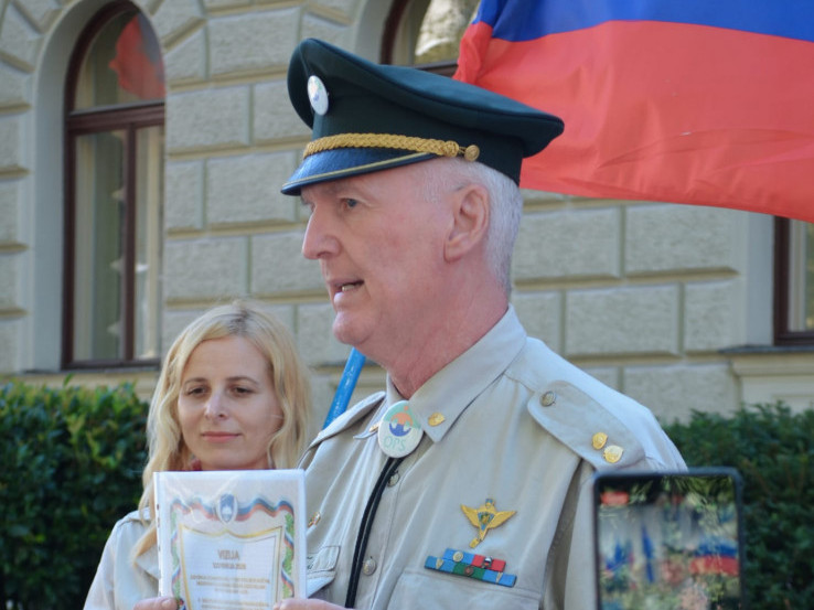 Zgodovinska tiskovna konferenca bodočega predsednika RS Ladislava Trohe