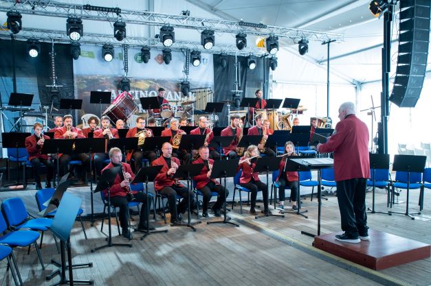 
				Pihalni orkester Ljubljana Vič			