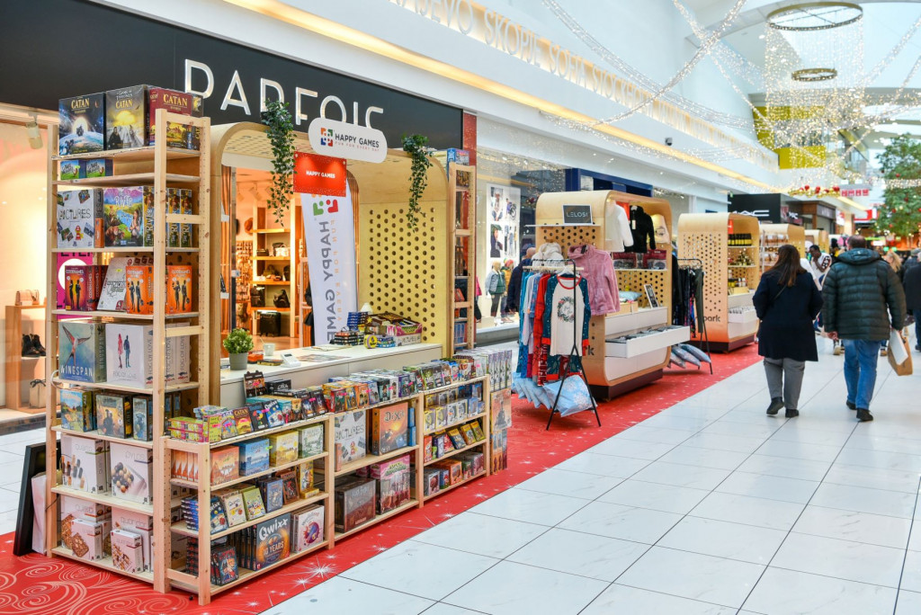 
				V Cityparku vas pričakujejo tudi z božičnim sejmom. (Foto Robert Krumpak)			