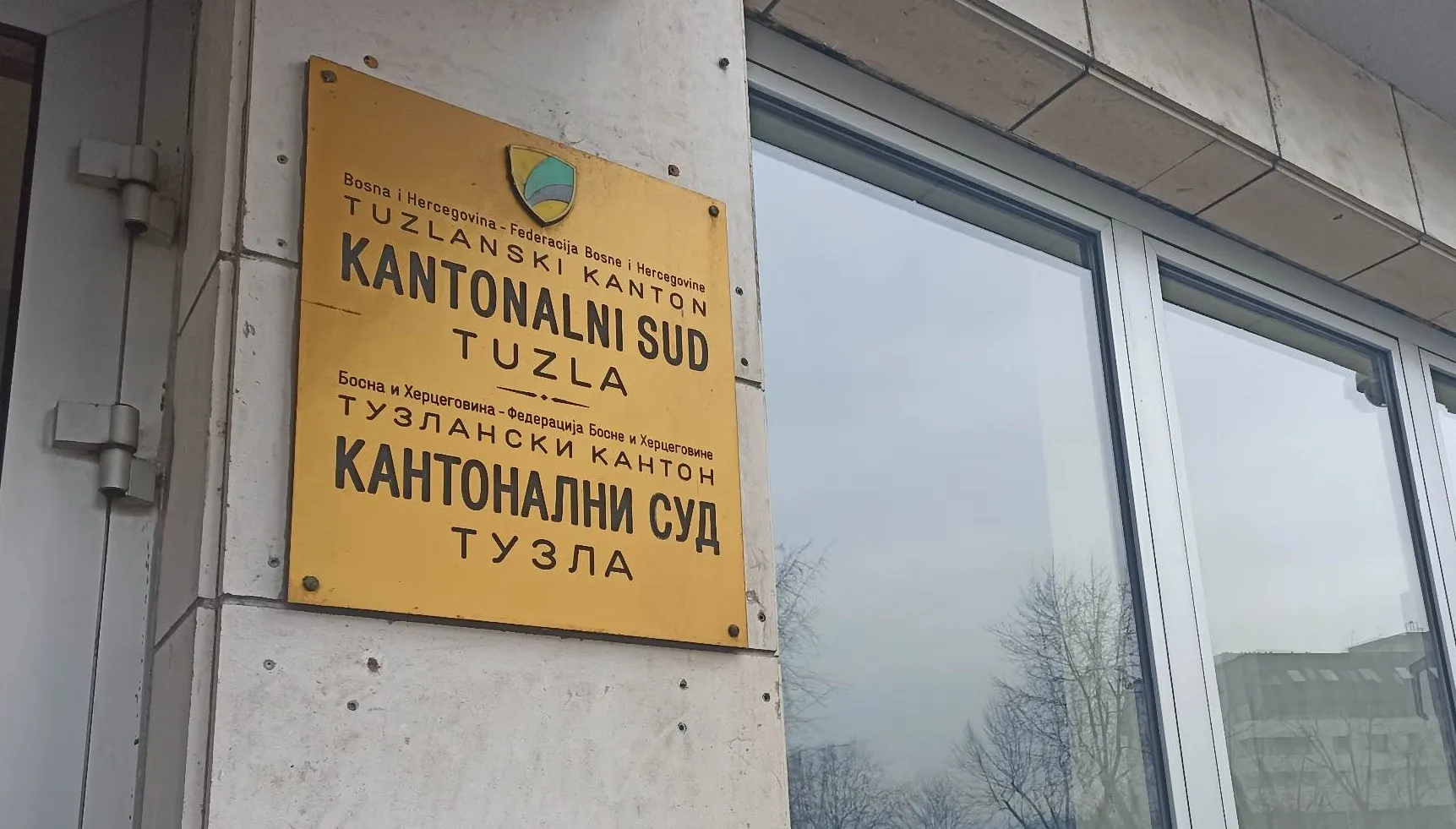 Mjesec pritvora Salihu Hidanoviću za pokušaj ubistva komšinice u tuzlanskom naselju Solina