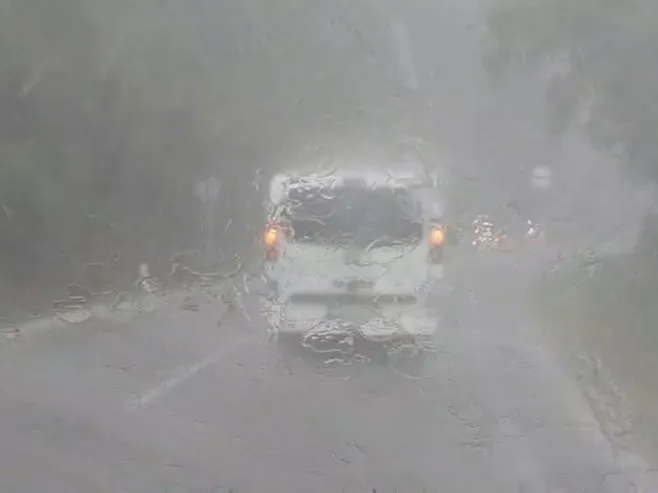 Nevrijeme stiglo u BiH, Šipovo i Jezero prvi na udaru