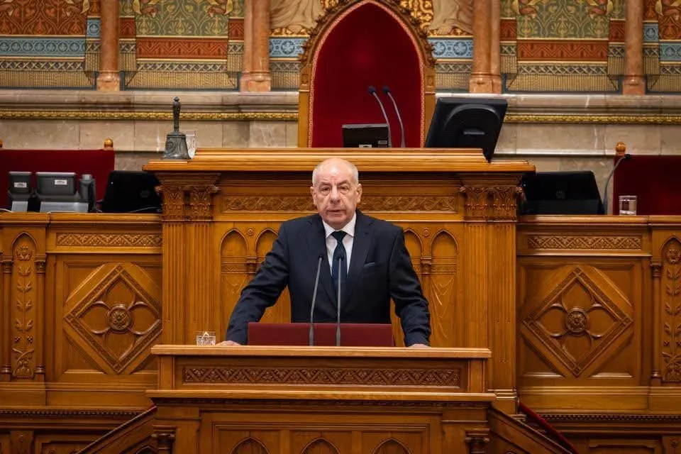 Mađarski predsjednik pristao na ostavku nakon što je parlament podržao njegovu smjenu