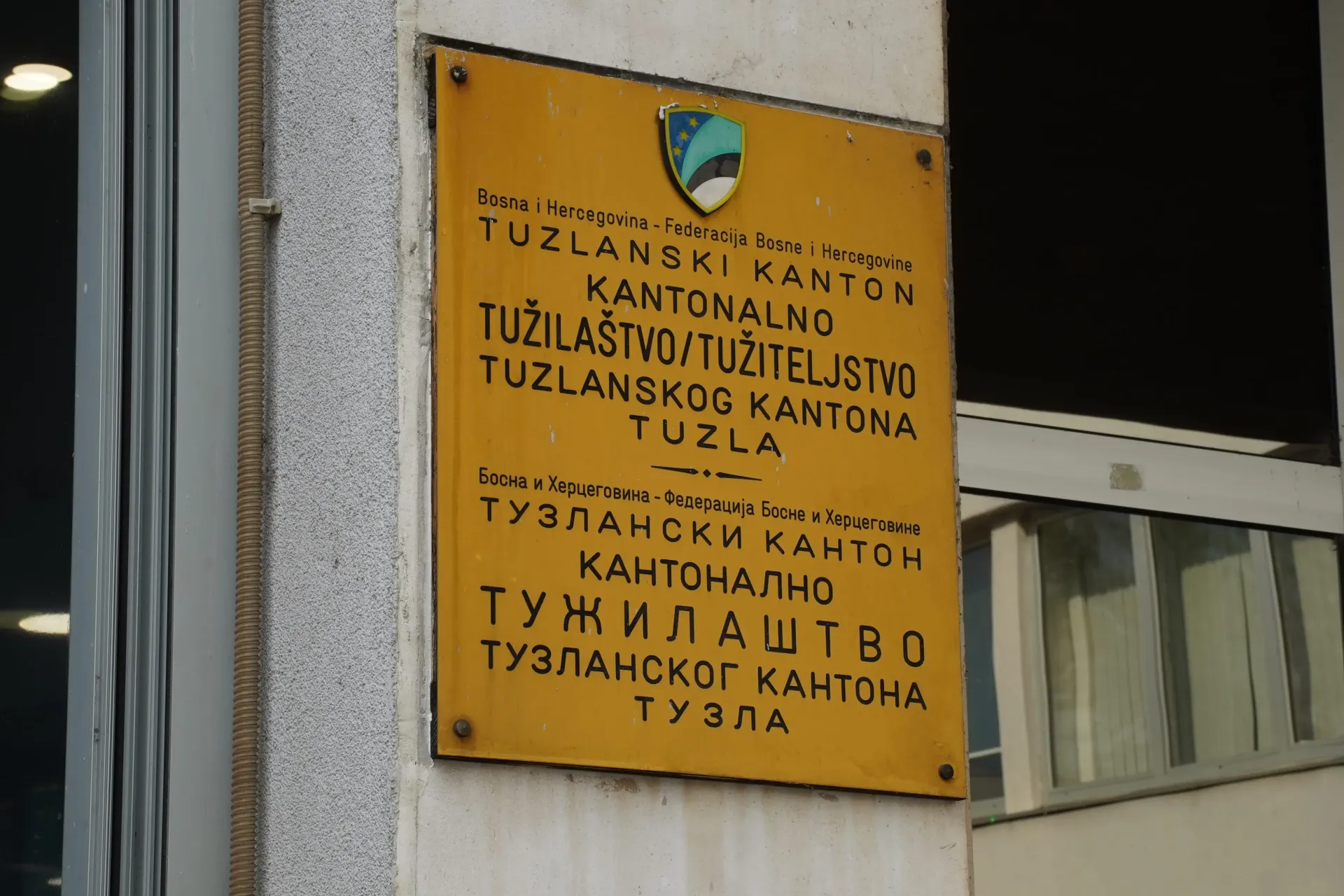 Tuzlaci danas na mirnim protestima pred Tužilaštvom TK zbog pritvaranja maloljetnice