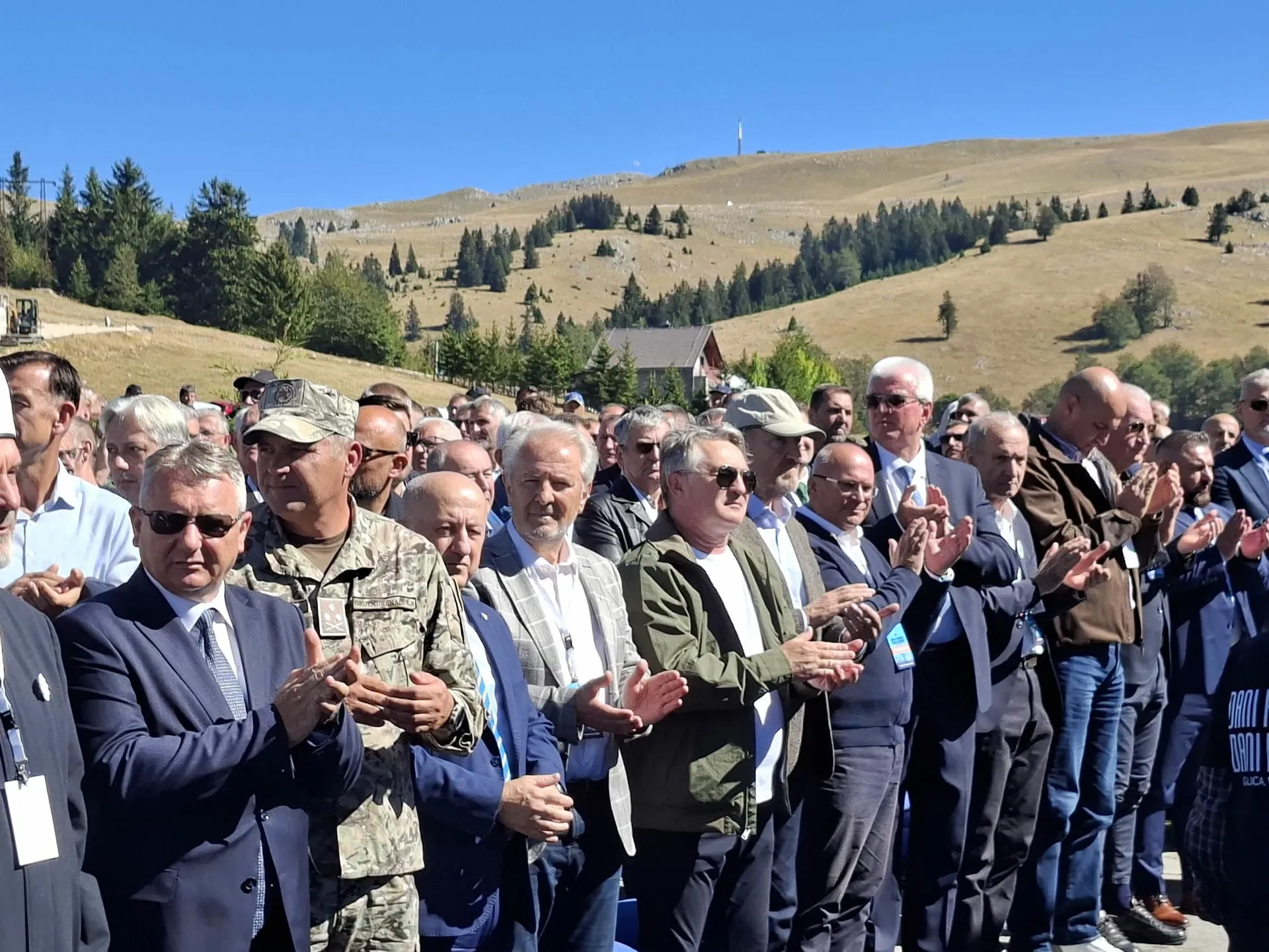 Dani pobjede, dani ponosa: Na Vlašiću se okupili brojni bh. patrioti