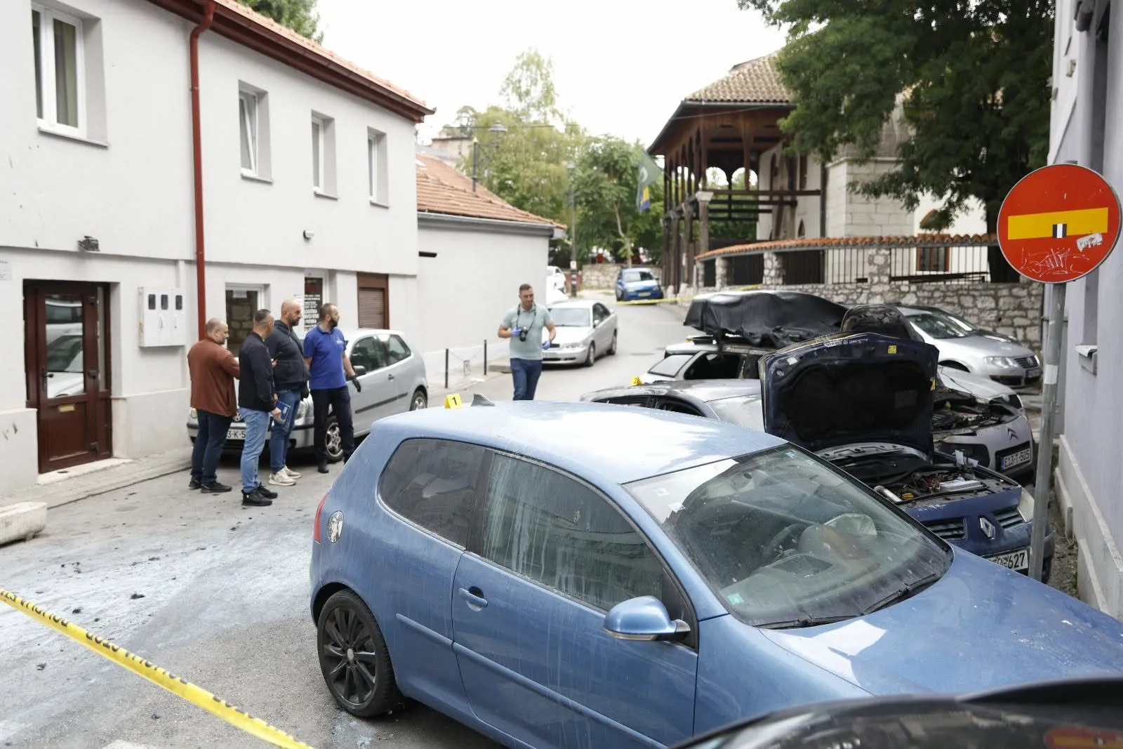 Policija uhapsila 33-godišnjaka zbog podmetanja požara na automobilima na Marijin Dvoru