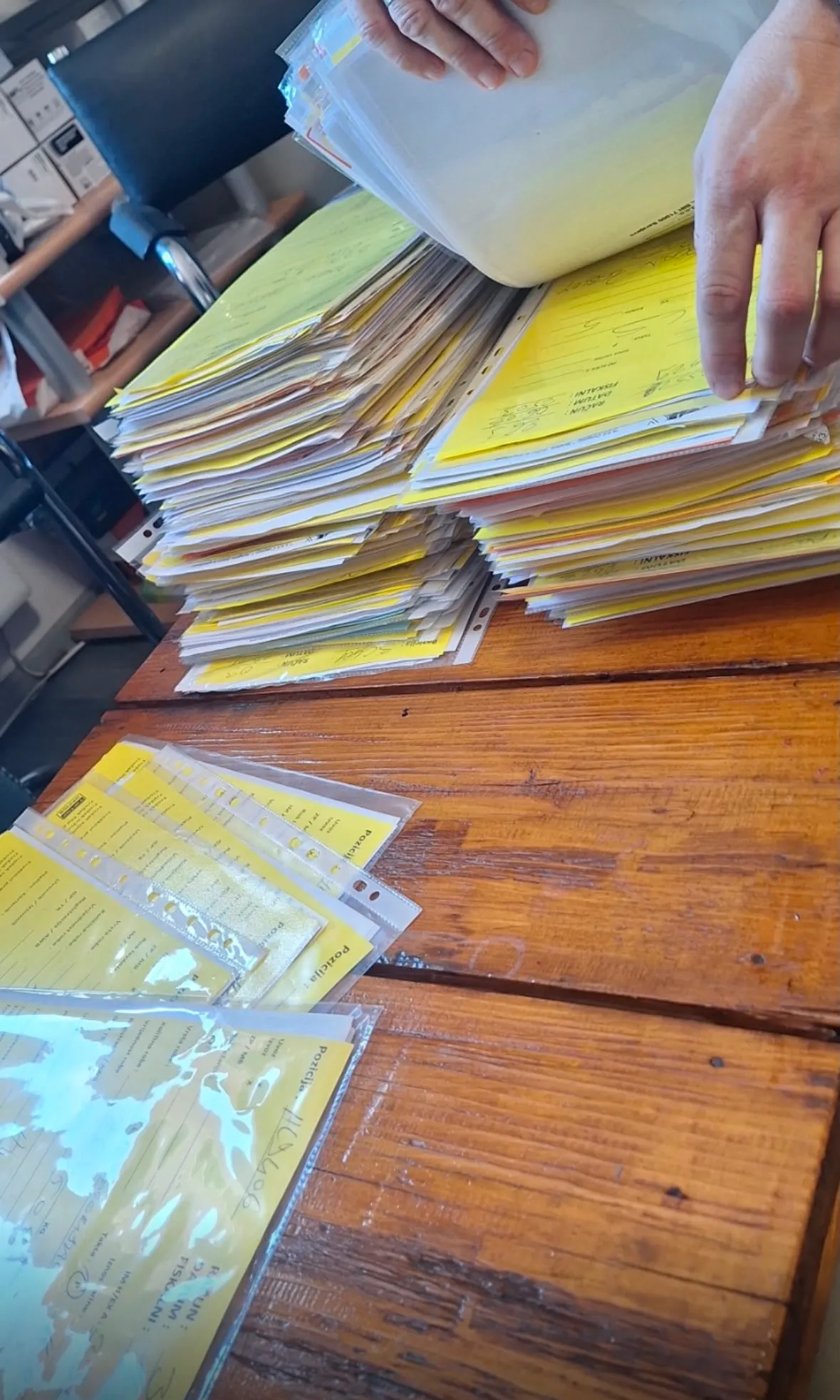 U nastavku akcije Bure, slobode lišene još dvije osobe, pretresaju se špediterske firme