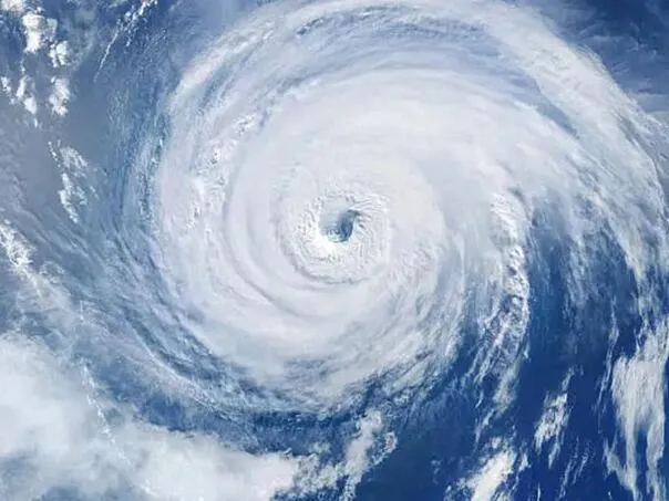 Uragan Polo dostigao petu kategoriju: Vjetrovi 285 km/h, Meksiku prijete poplave i klizišta